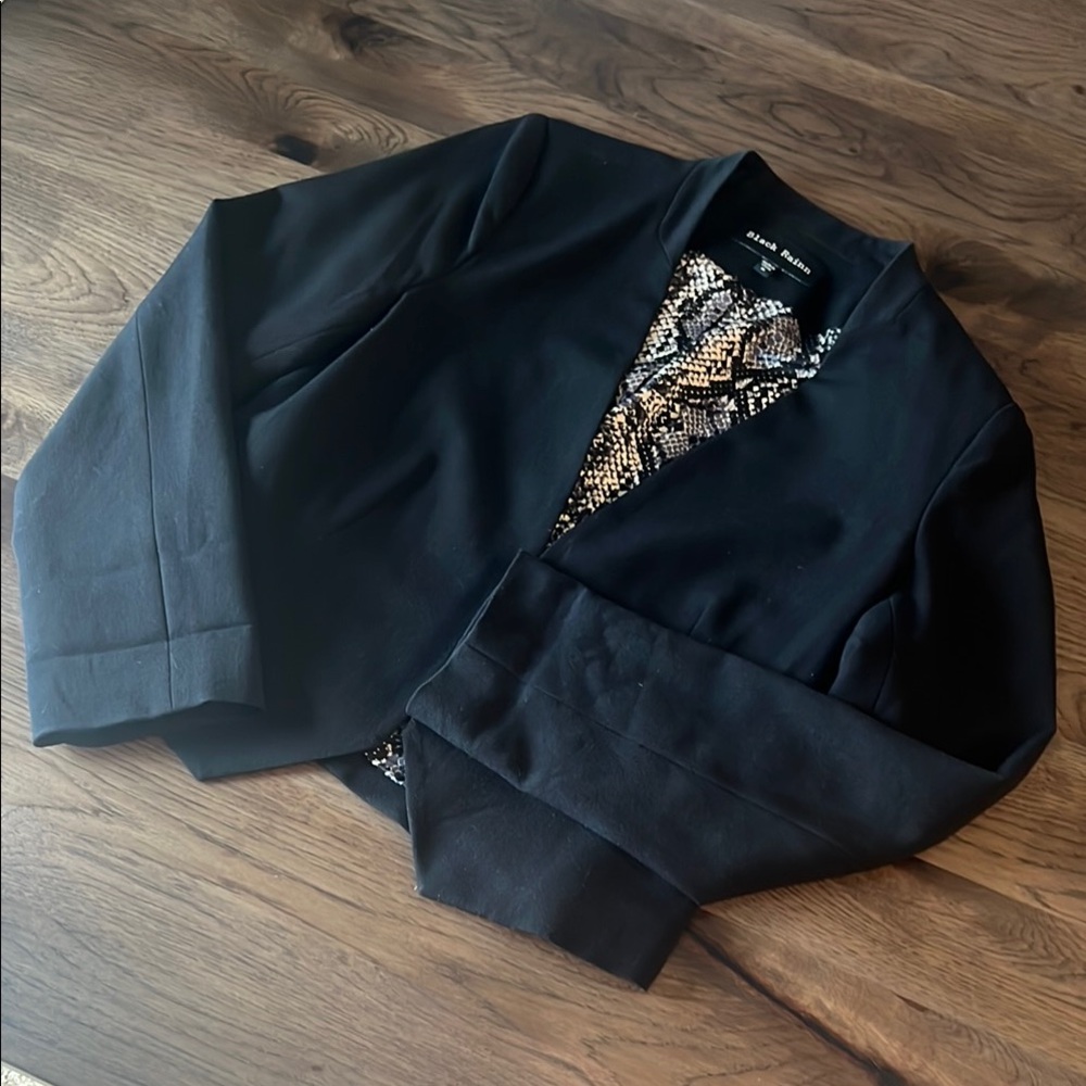Black Rainn Women’s Black Open Front Sport Jacket Blazer Medium